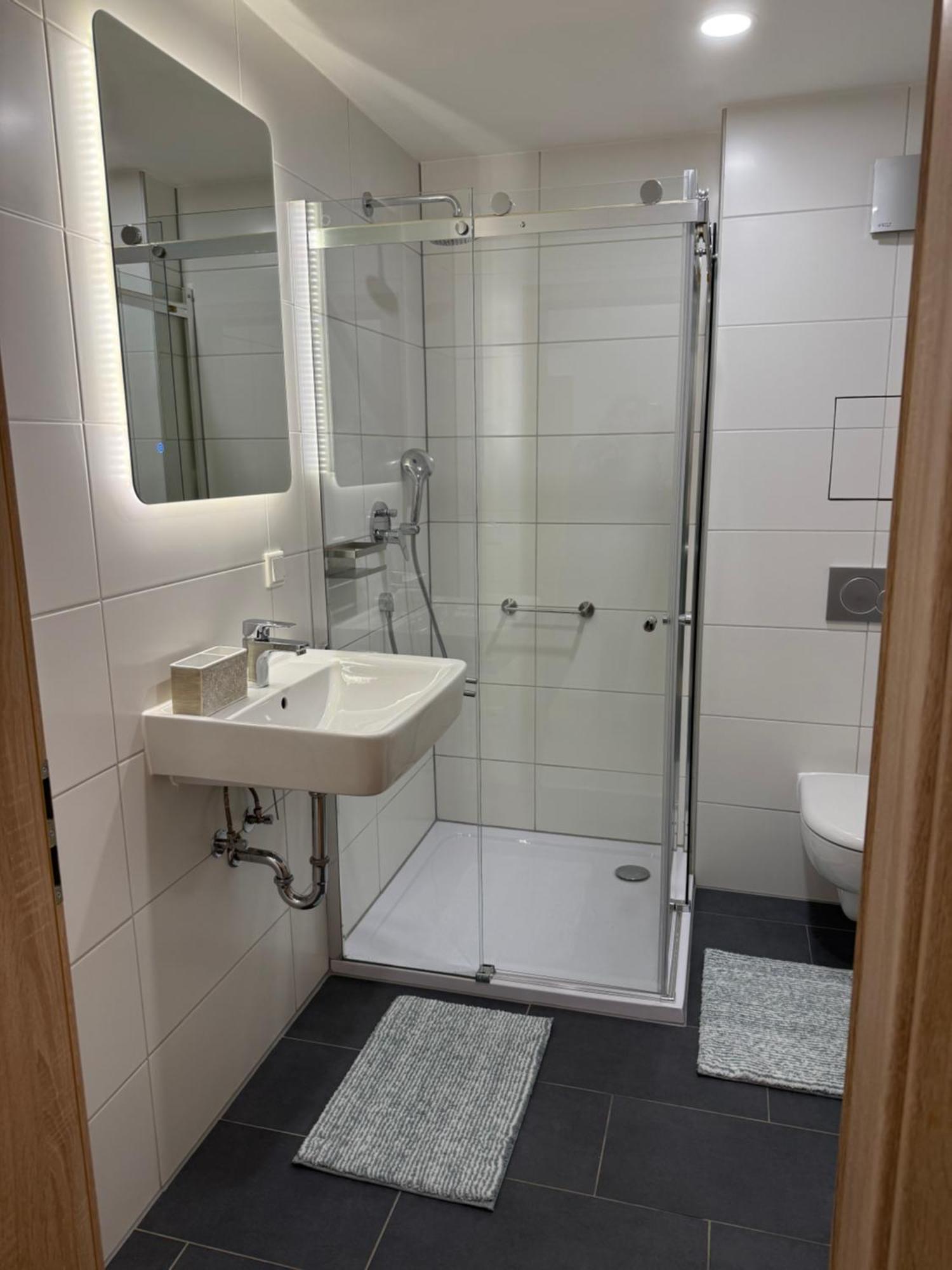 Moderne, Zentralgelegene 2 Zimmer Wohnung Nürnberg Exteriör bild